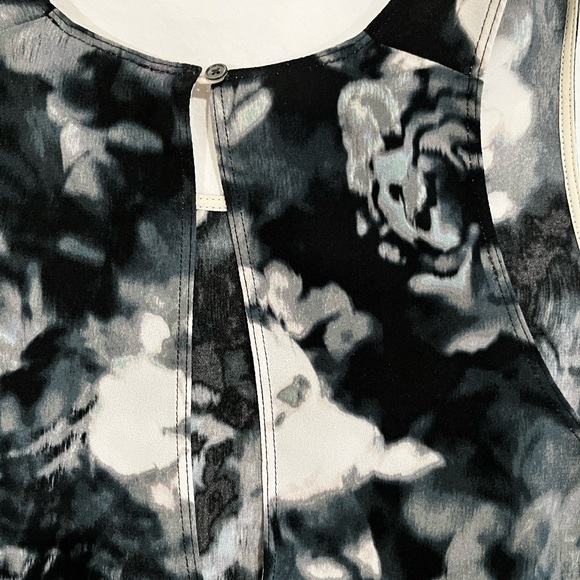 Top - Picture 5 of 5